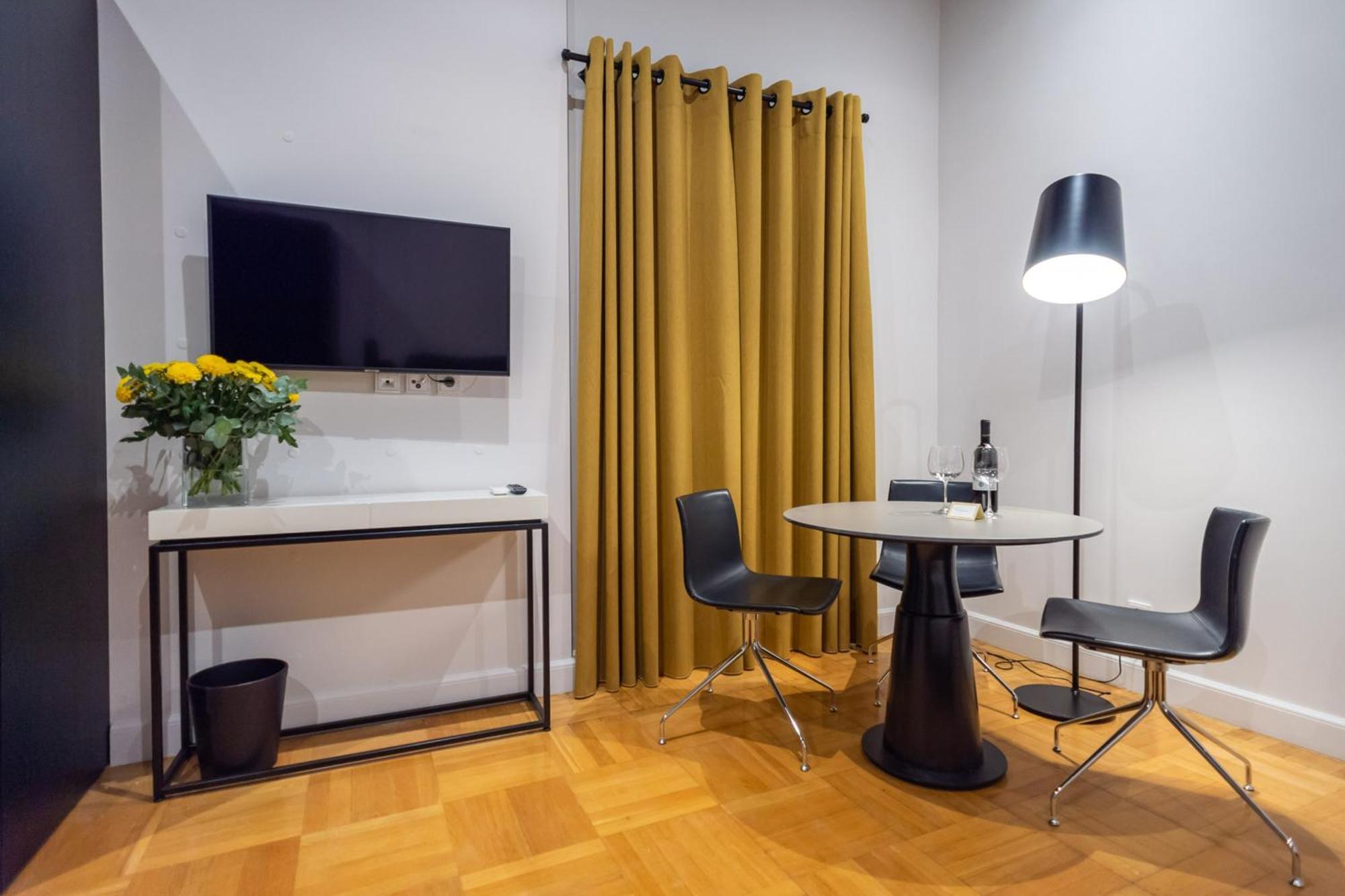 33Solonossuites Athén Szoba fotó