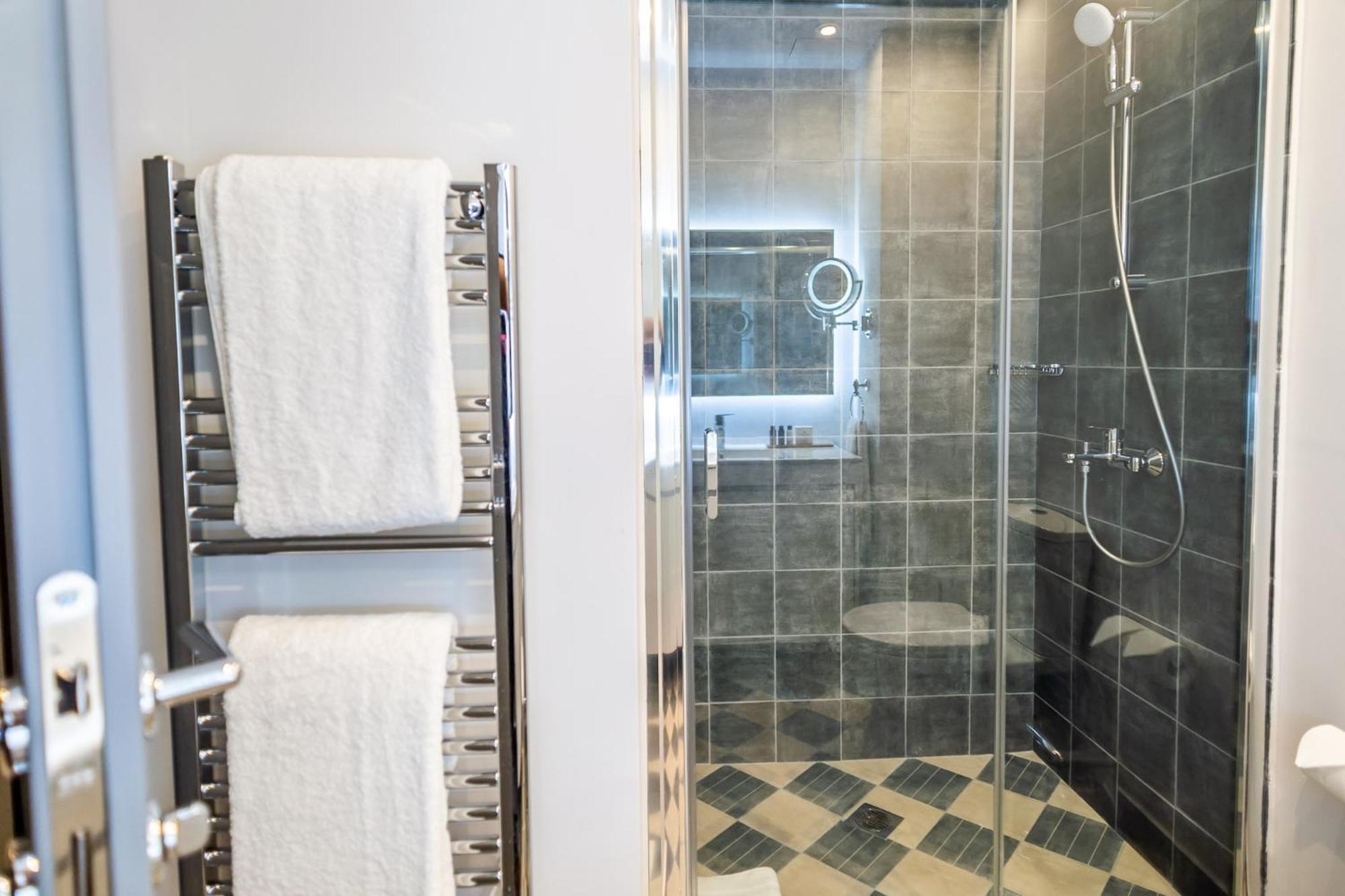33Solonossuites Athén Szoba fotó